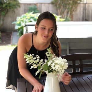 Meet your Posher, Adi